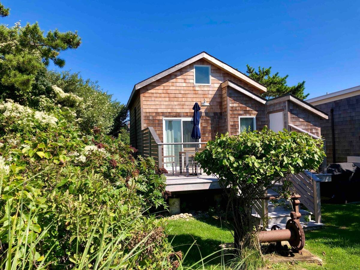 Sunset Cottage - Montauk Row